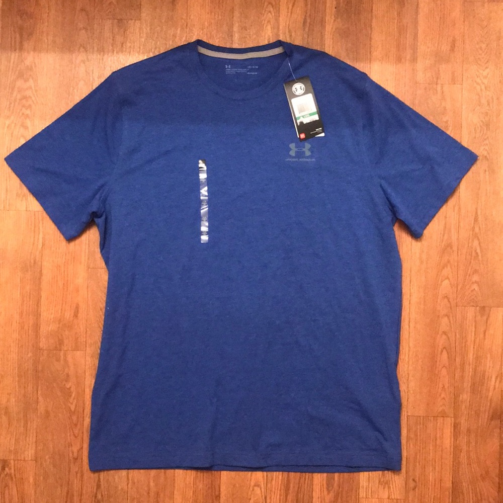 Under Armour t shirt
